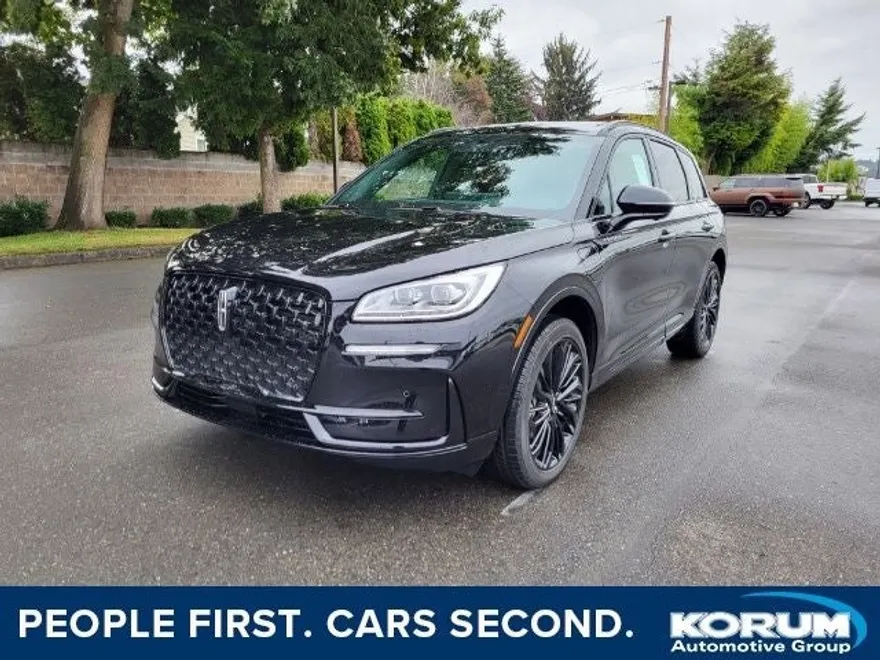 2025 Lincoln Corsair Grand Touring photo 1