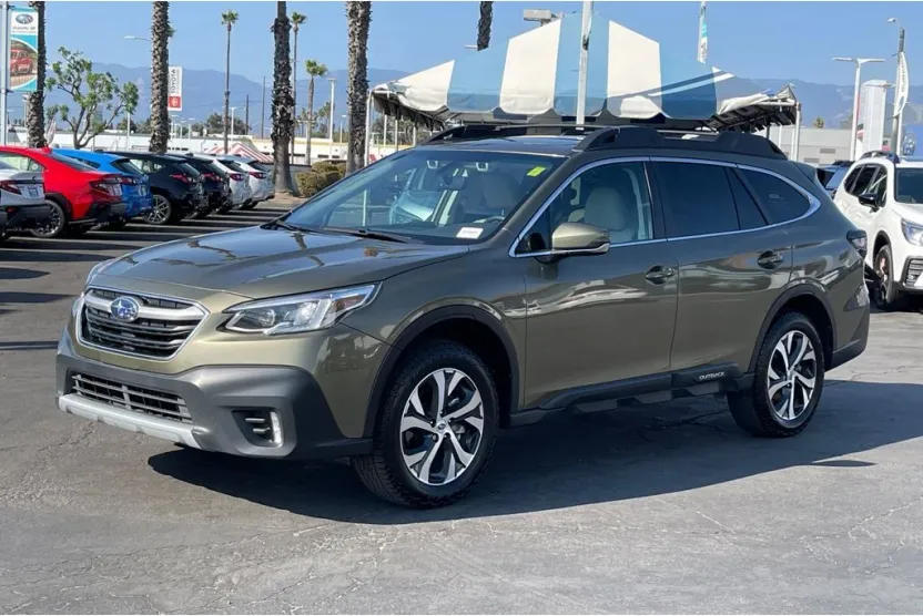 2022 Subaru Outback Limited photo 1