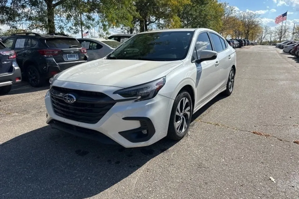 2023 Subaru Legacy Premium photo 1