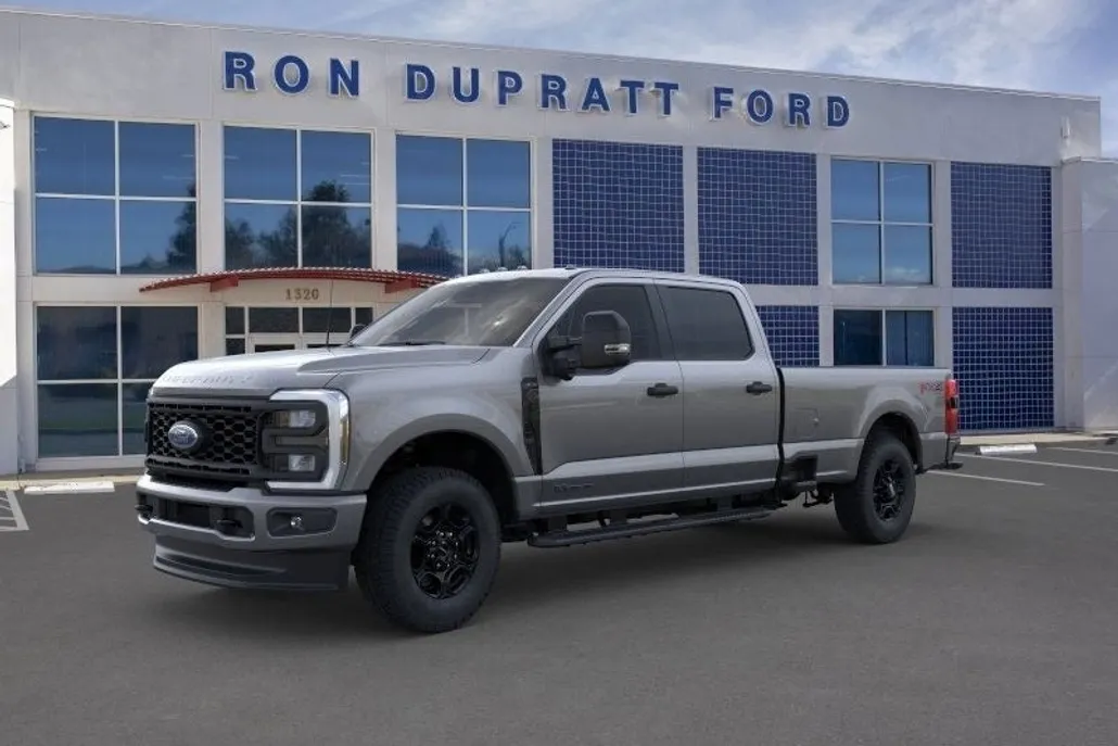 2025 Ford F-250 photo 1