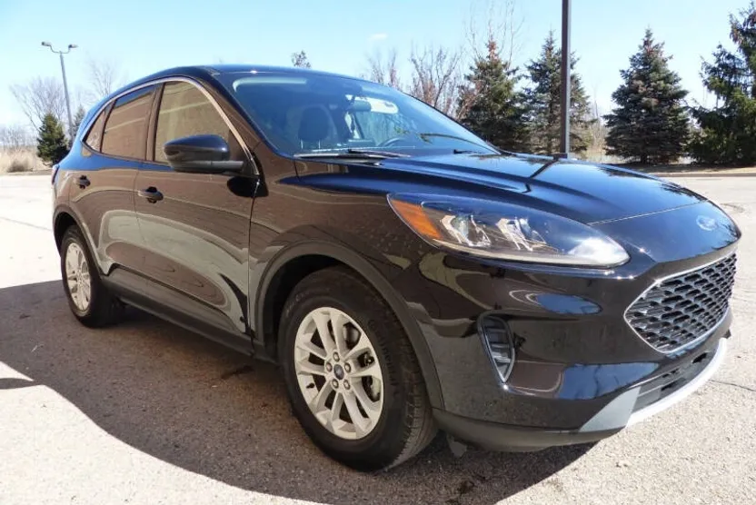 2020 Ford Escape SE photo 1
