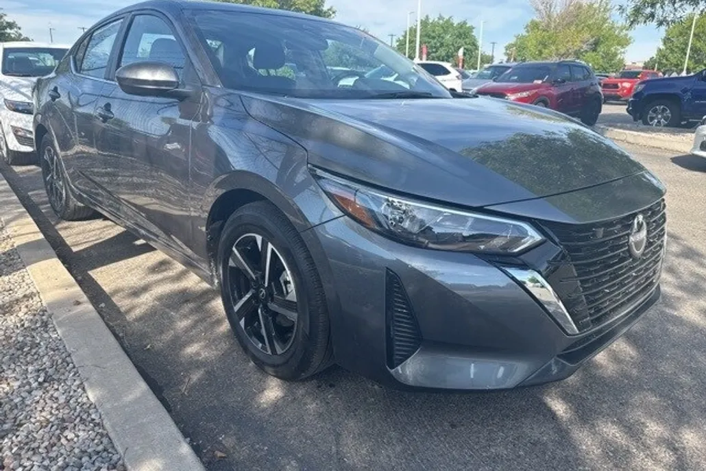 2025 Nissan Sentra SV photo 1