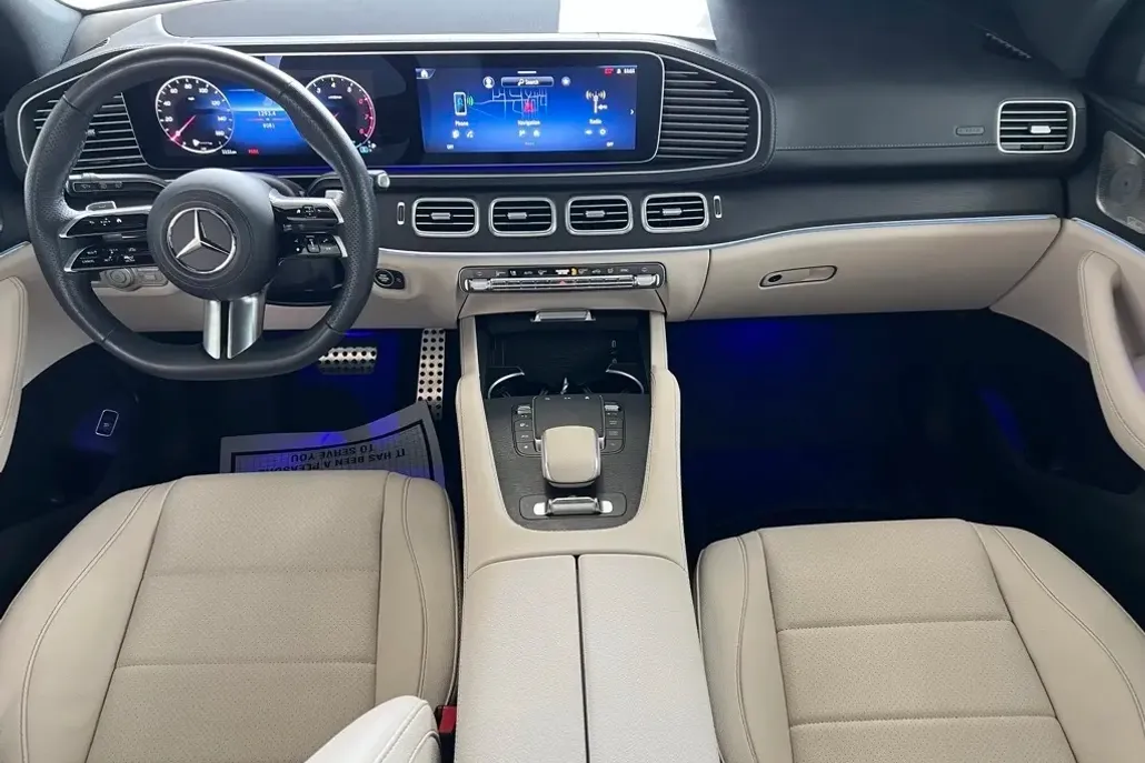 2024 Mercedes Benz GLS 450 4MATIC photo 1