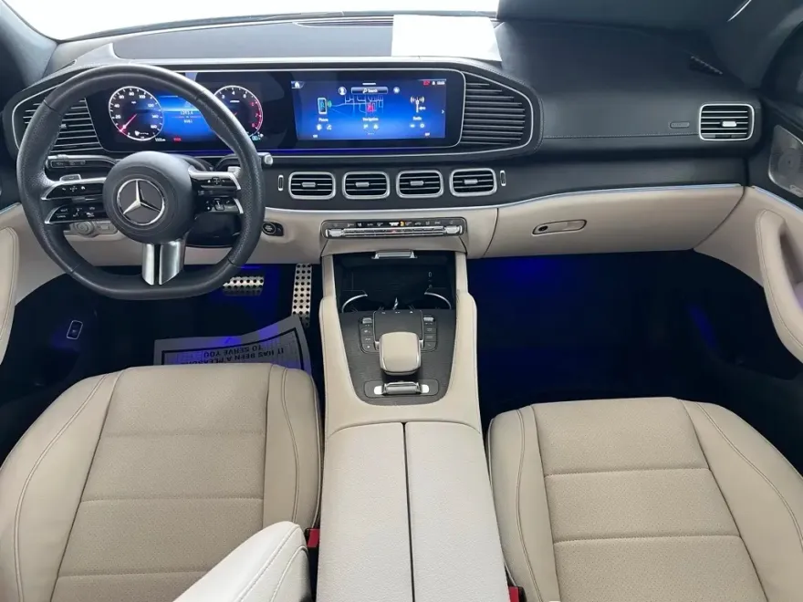 2024 Mercedes Benz GLS 450 4MATIC photo 1