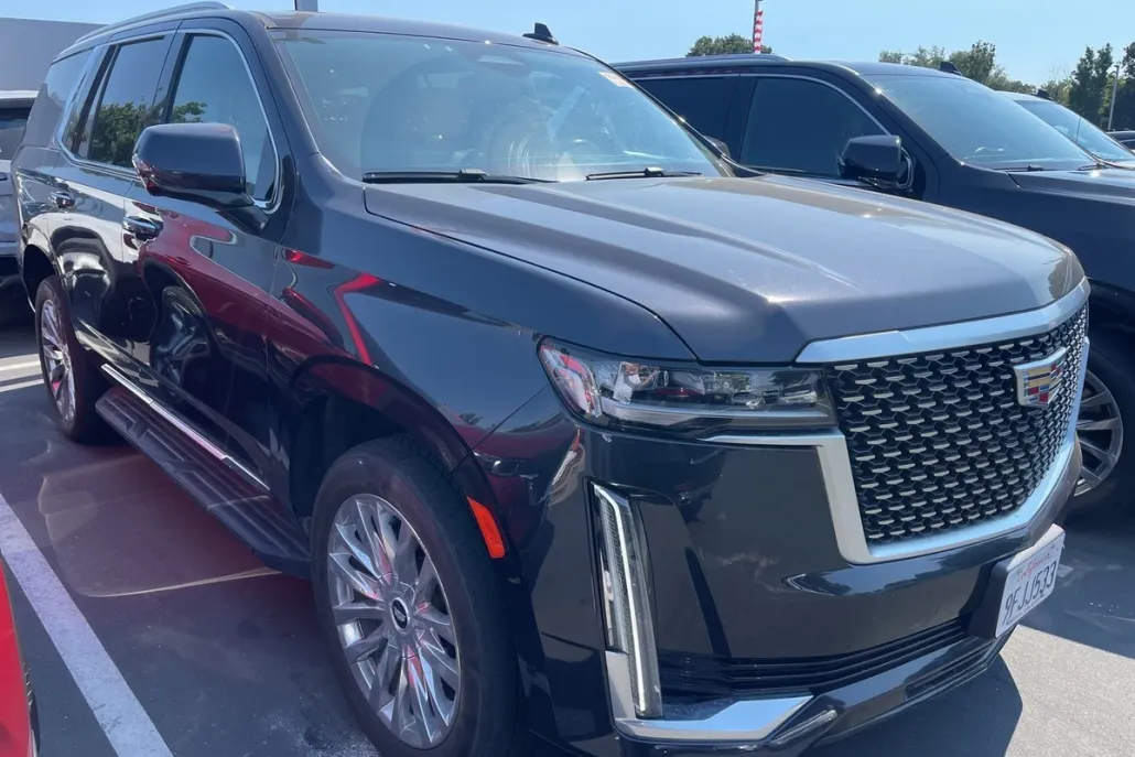 2023 Cadillac Escalade Premium Luxury photo 1