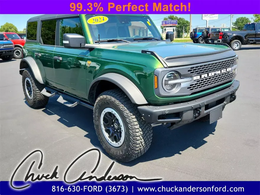 2024 Ford Bronco Badlands photo 1