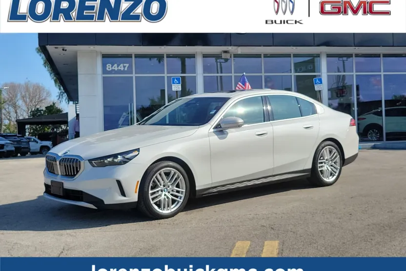 2024 Bmw 530i xDrive Sedan photo 1