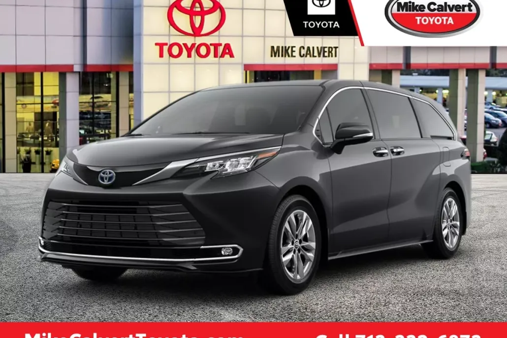 2025 Toyota Sienna Limited photo 1