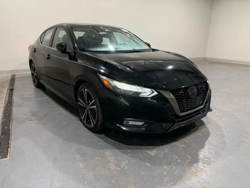 2022 Nissan Sentra SR photo 1