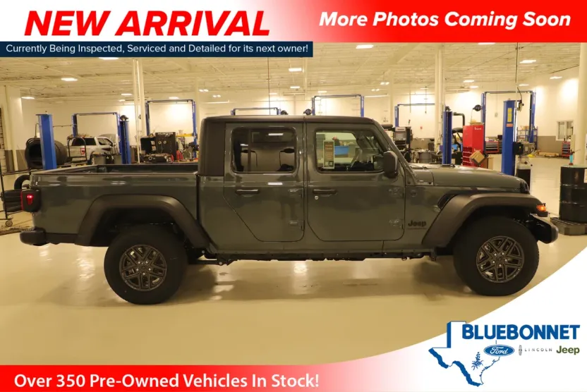 2025 Jeep Gladiator Sport S photo 1