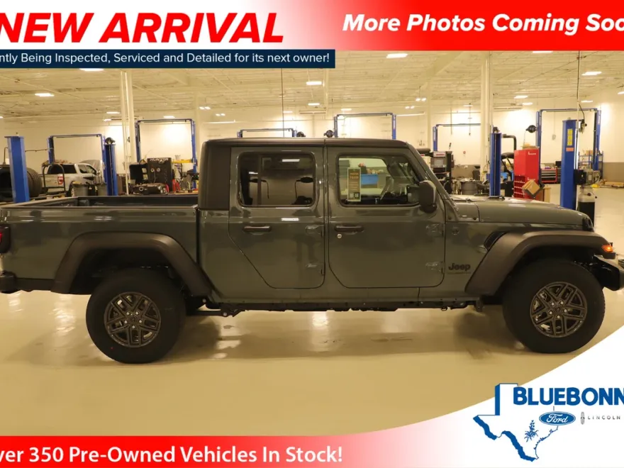 2025 Jeep Gladiator Sport S photo 1