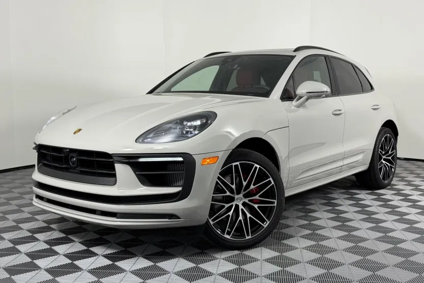 2026 Porsche Macan S photo 1