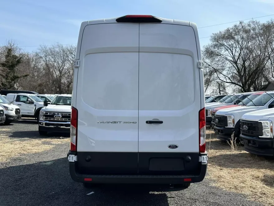 2024 Ford Transit photo 3