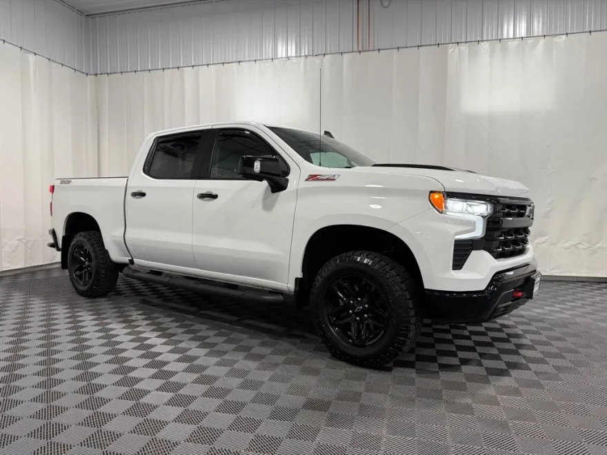 2022 Chevrolet Silverado 1500 LT Trail Boss photo 1