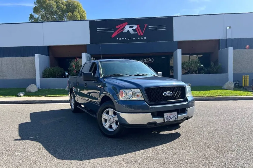 2004 Ford F-150 XLT photo 1
