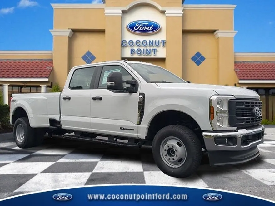 2025 Ford F-350 photo 1