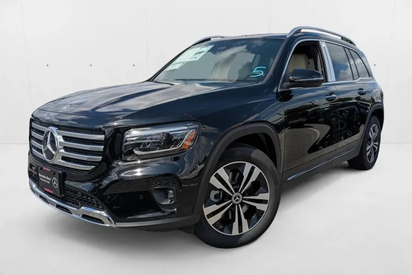 2025 Mercedes Benz GLB 250 photo 1