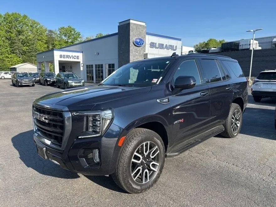 2024 Gmc Yukon AT4 photo 1