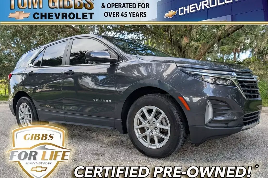 2023 Chevrolet Equinox LT photo 1