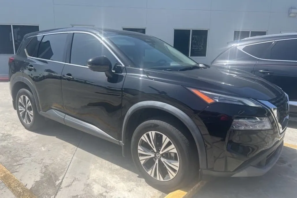 2021 Nissan Rogue SV photo 1