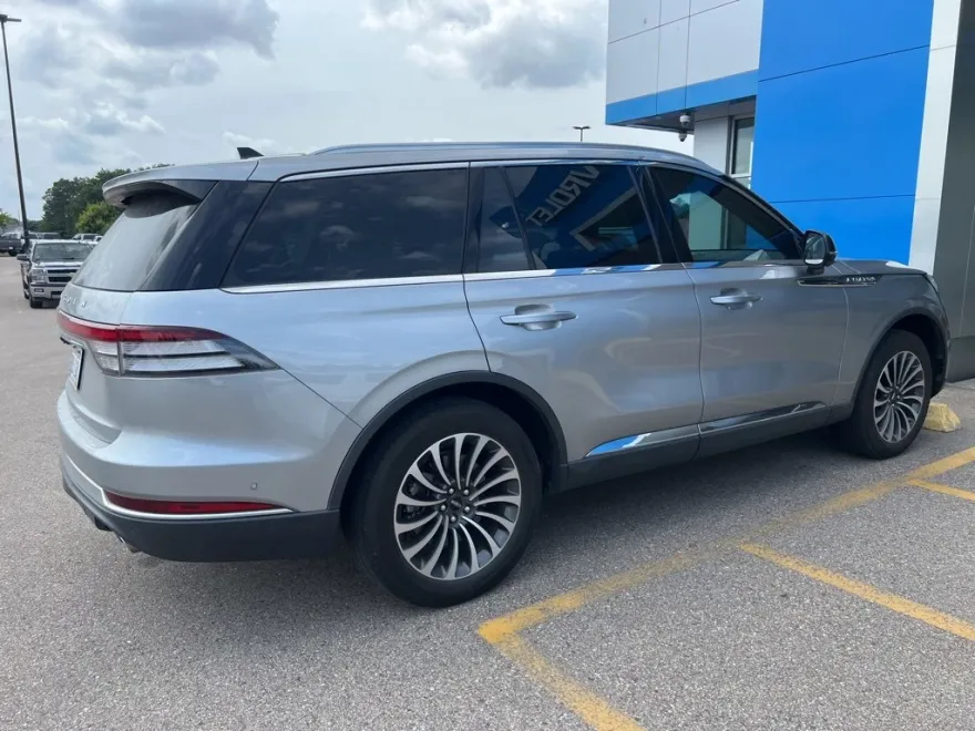 2022 Lincoln Aviator Reserve photo 1