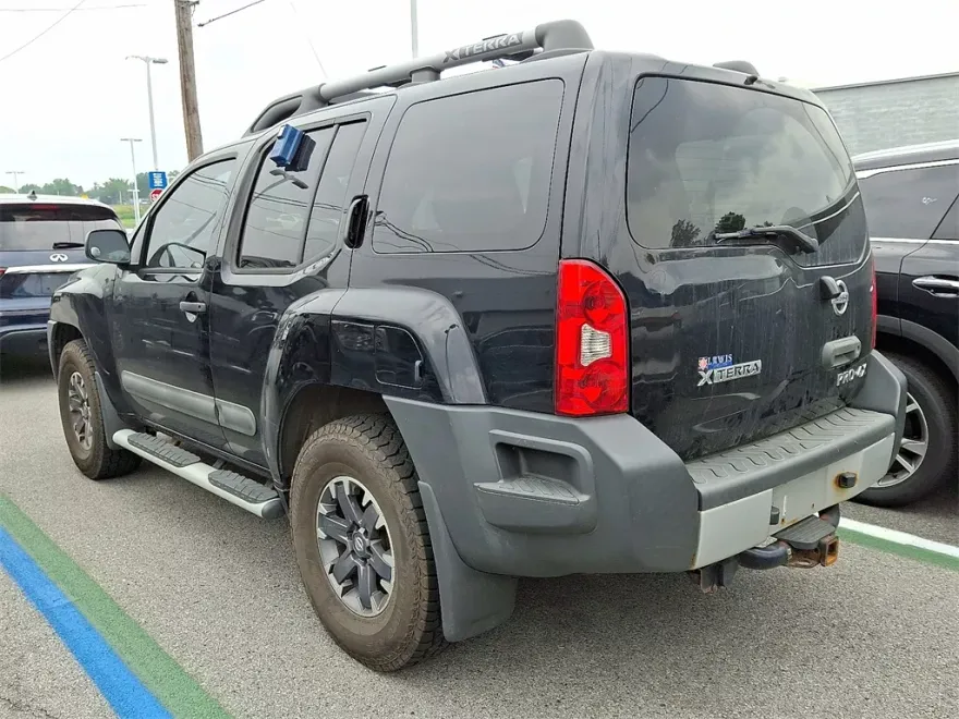 2015 Nissan Xterra PRO-4X photo 1
