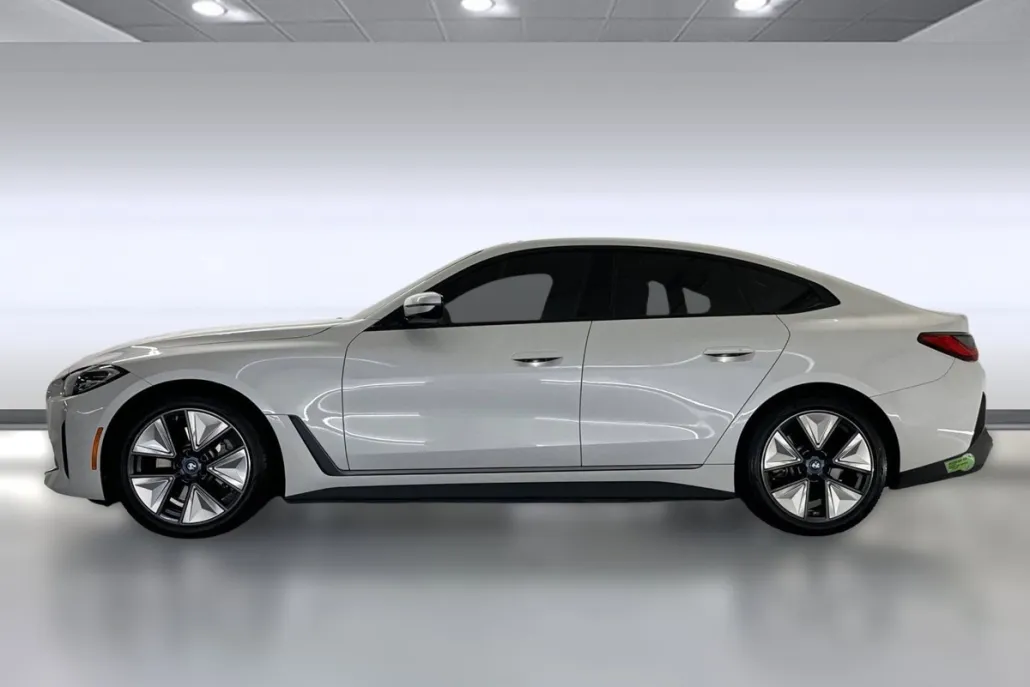 2023 Bmw i4 eDrive35 photo 1