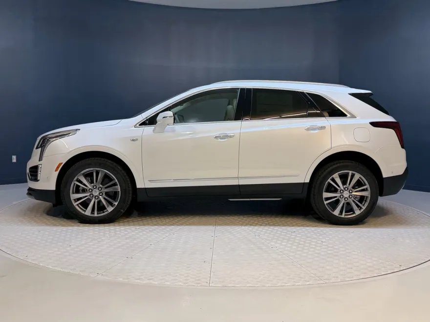 2025 Cadillac XT5 Premium Luxury photo 1