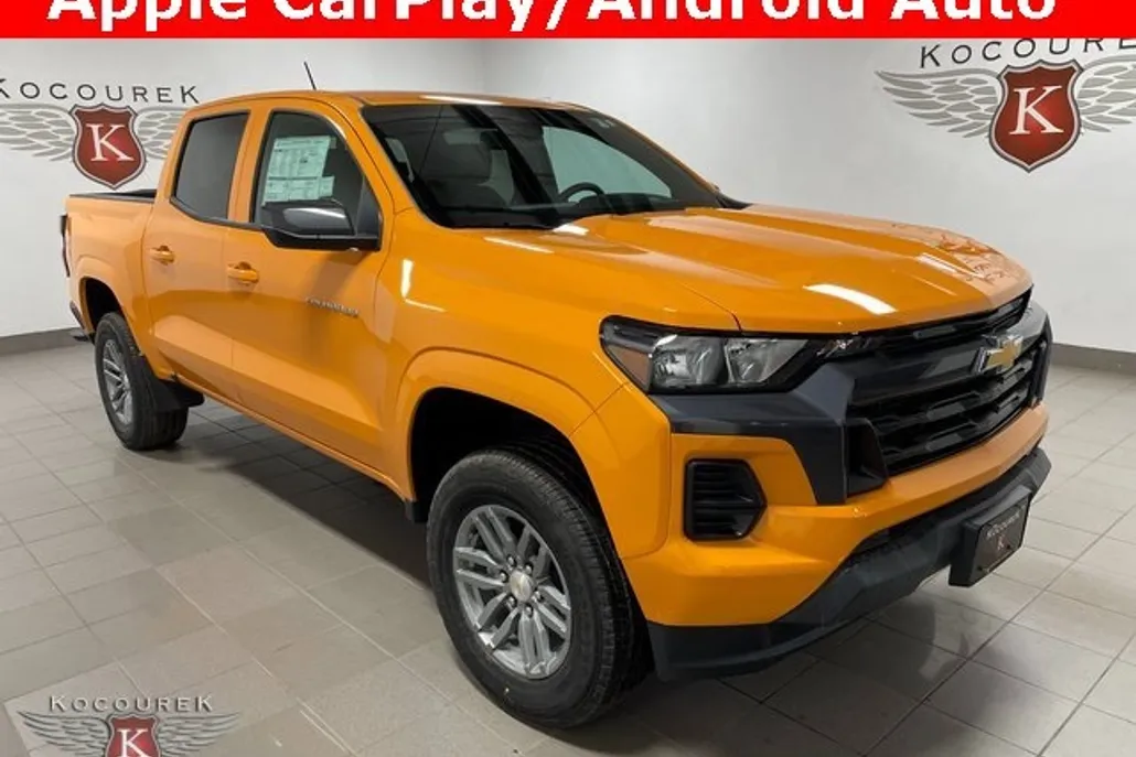 2026 Chevrolet Colorado LT photo 1