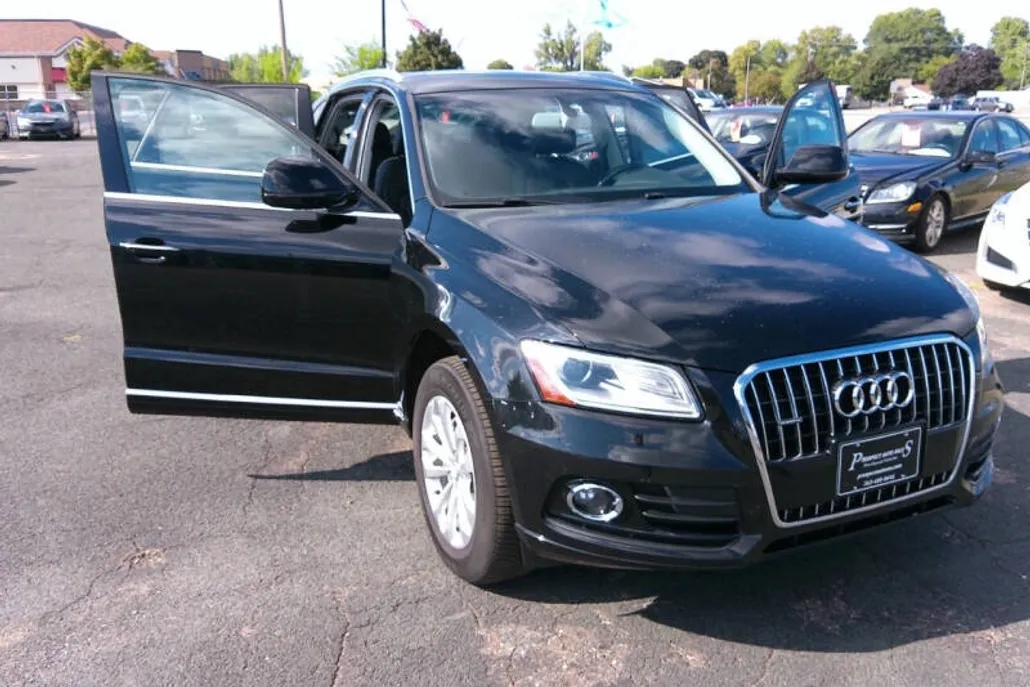 2016 Audi Q5 2.0T Prestige Hybrid TDI Premium Plus photo 1