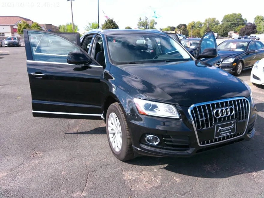 2016 Audi Q5 2.0T Prestige Hybrid TDI Premium Plus photo 1
