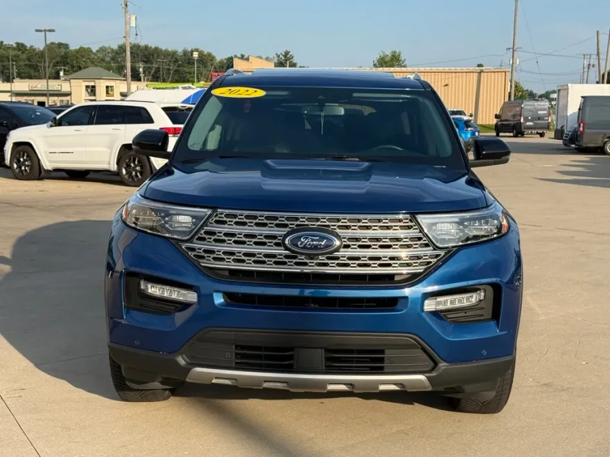 2022 Ford Explorer Limited photo 1