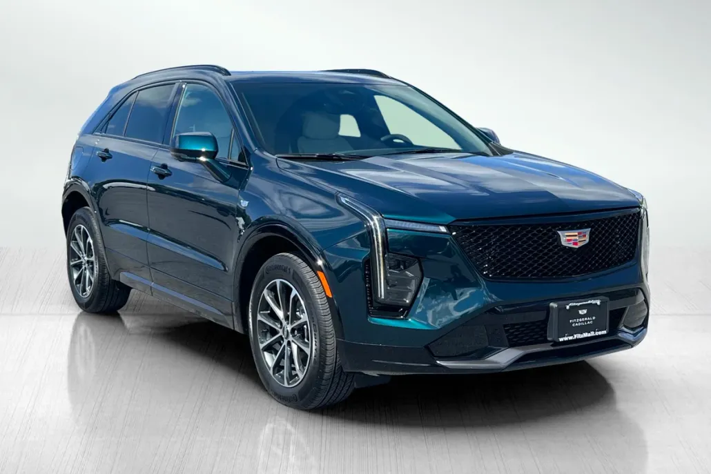2025 Cadillac XT4 Sport photo 1