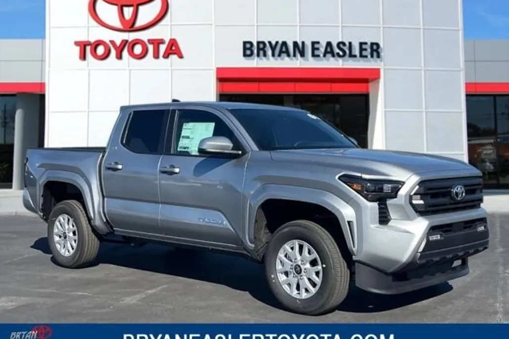 2025 Toyota Tacoma SR5 photo 1