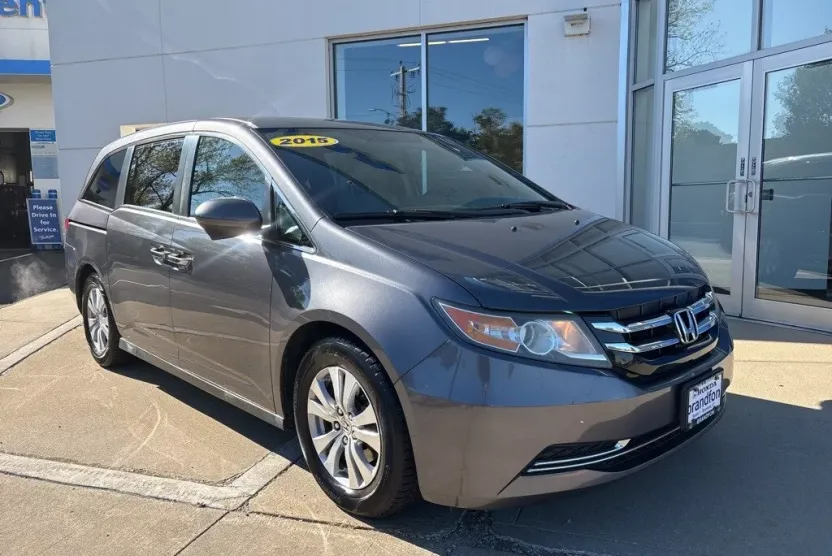 2015 Honda Odyssey EX photo 1