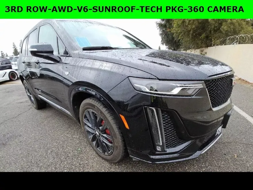 2024 Cadillac XT6 Sport photo 1