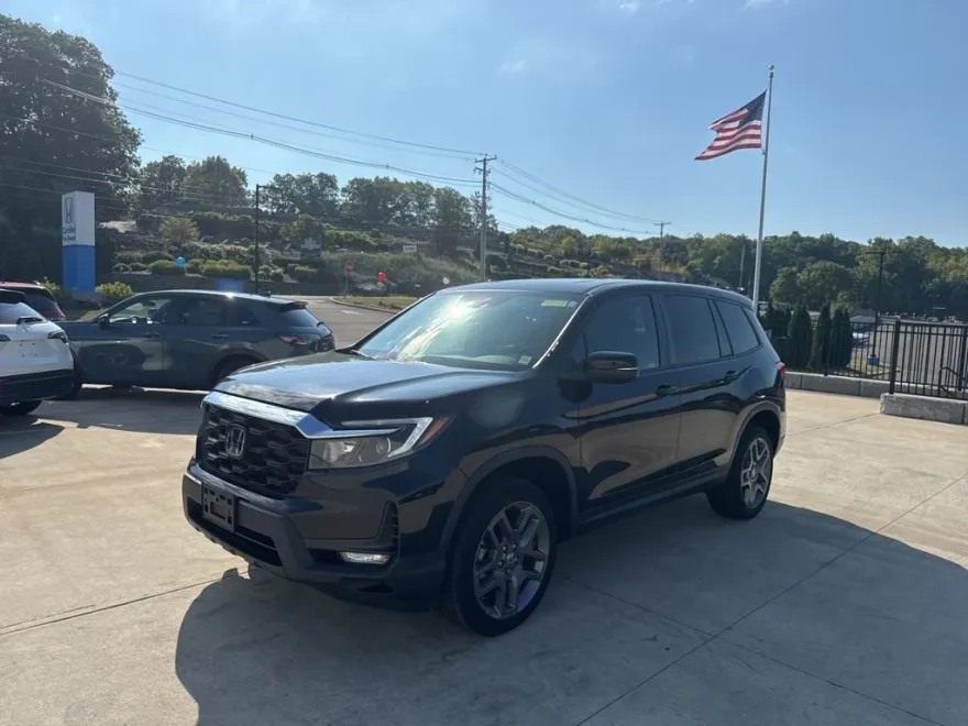 2023 Honda Passport EX-L photo 1