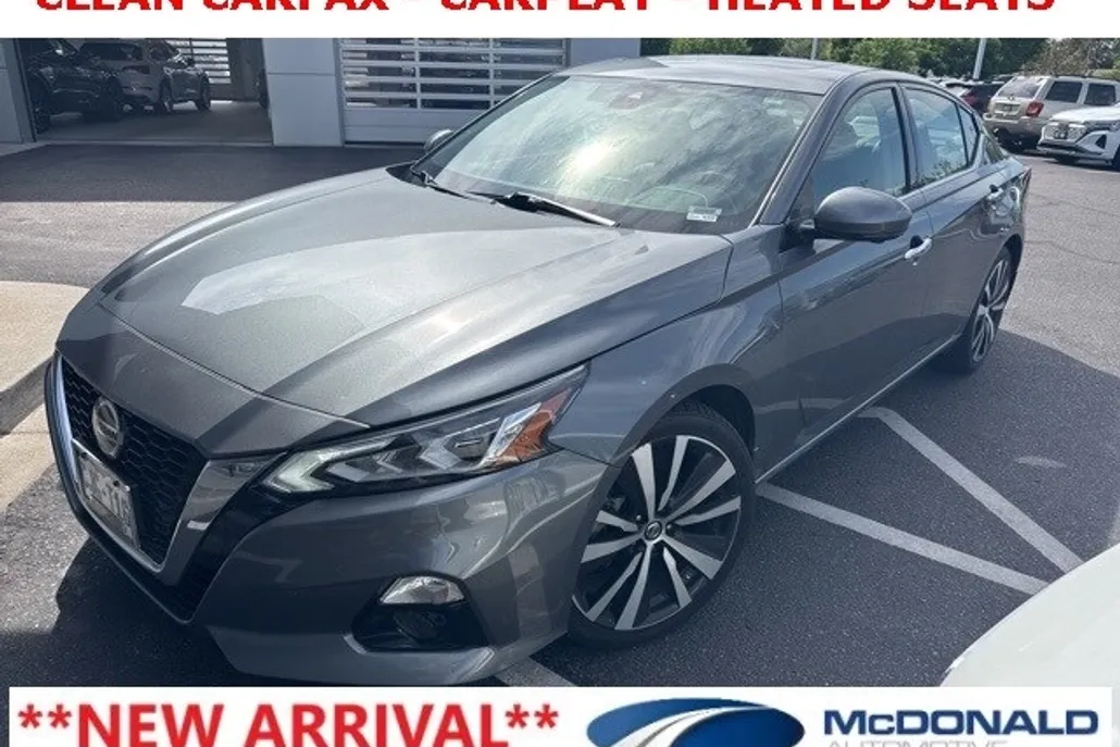2020 Nissan Altima 2.5 Platinum photo 1