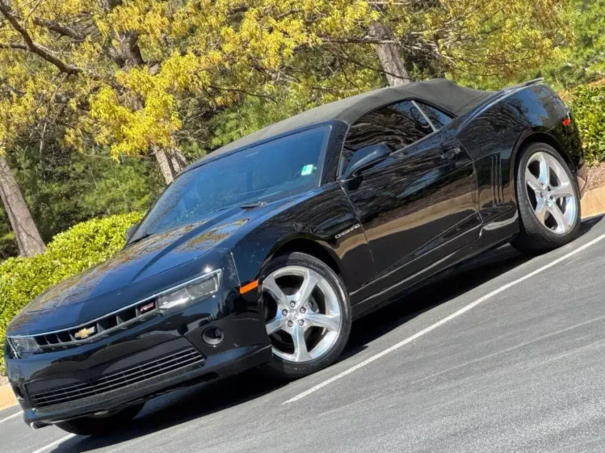 2015 Chevrolet Camaro 2LT photo 1