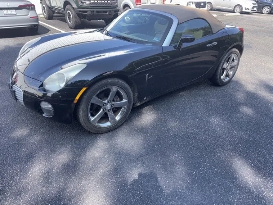 2007 Pontiac Solstice Base Convertible photo 1