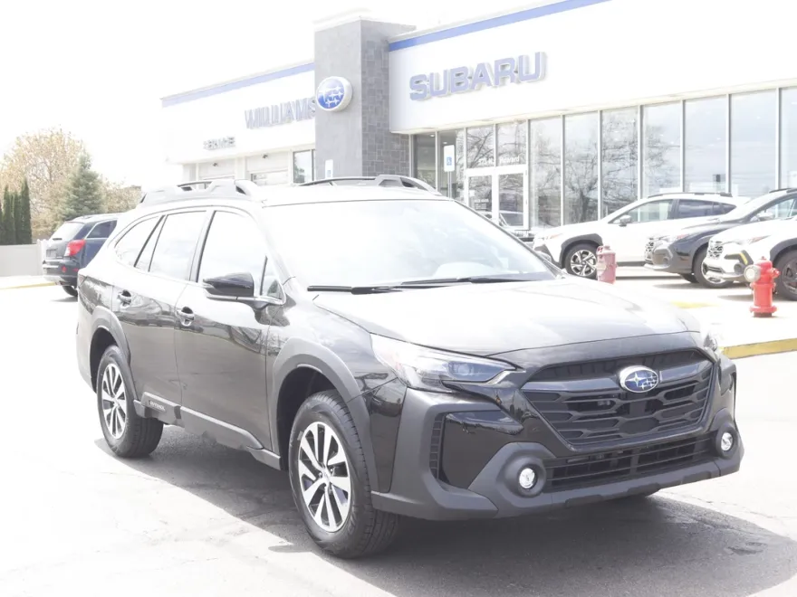 2025 Subaru Outback Limited photo 4