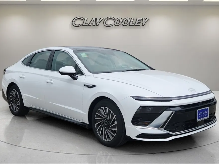 2025 Hyundai Sonata Hybrid Limited photo 1