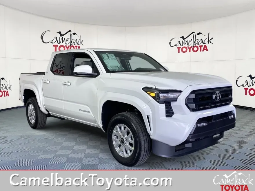 2025 Toyota Tacoma SR5 photo 1