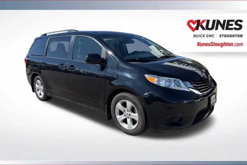 2016 Toyota Sienna L photo 1