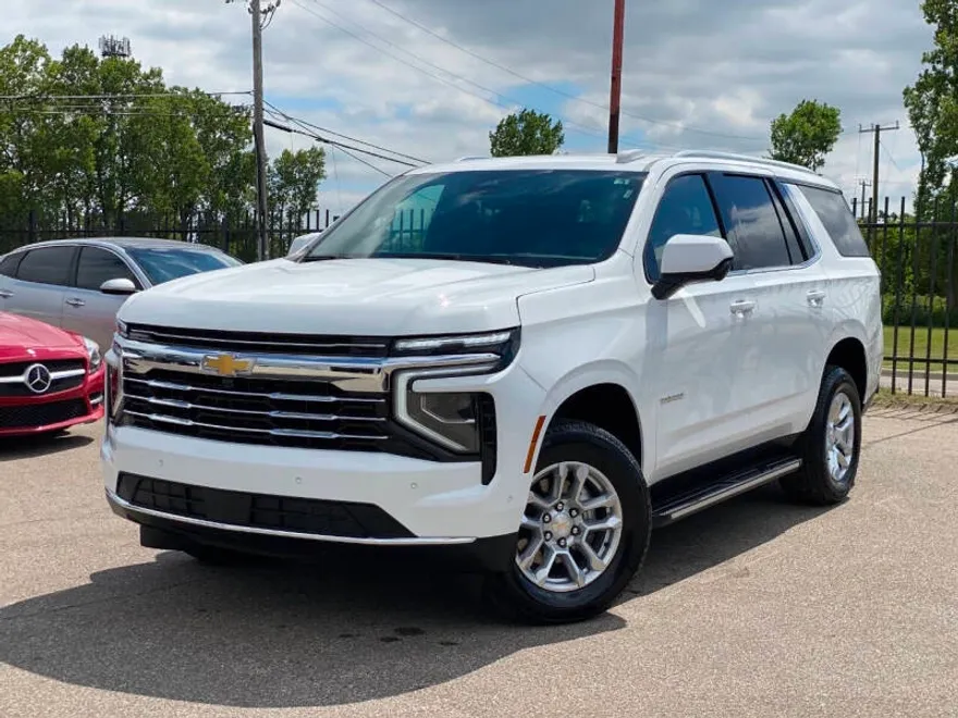 2025 Chevrolet Tahoe LT photo 1