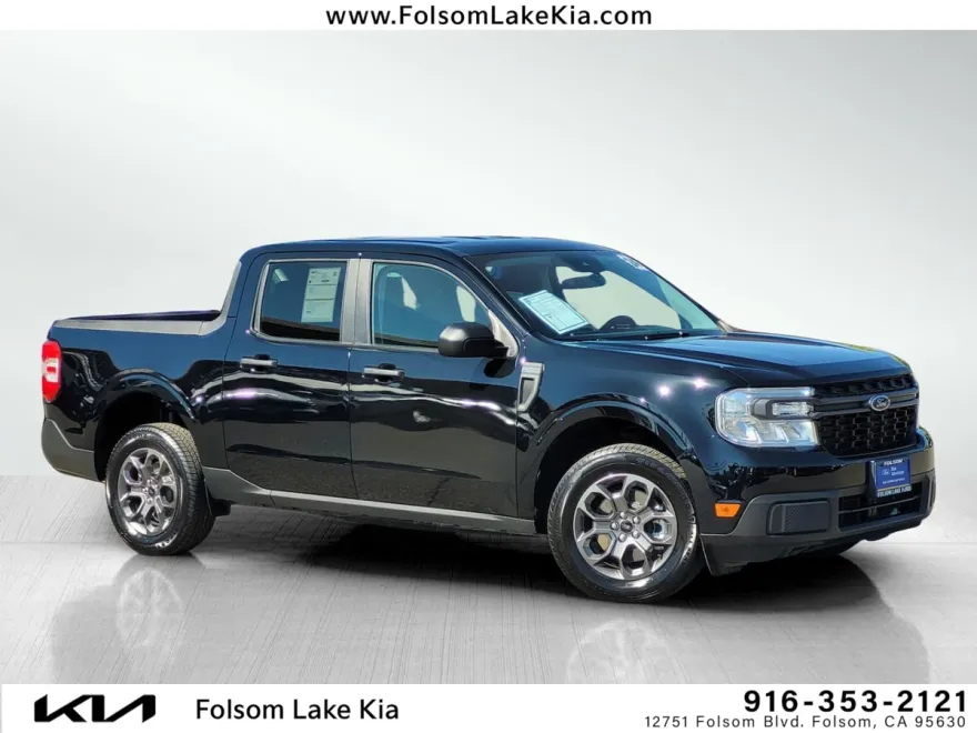 2024 Ford Maverick XLT photo 1