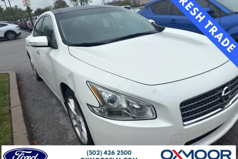 2011 Nissan Maxima SV Premium photo 1
