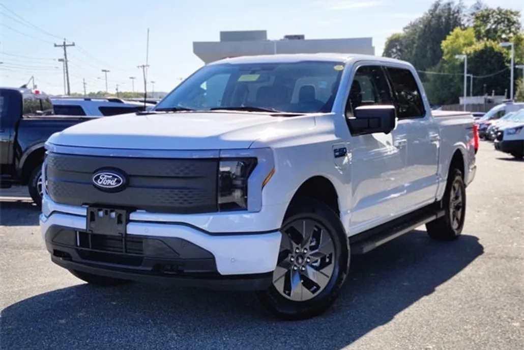 2024 Ford F-150 Lightning photo 1