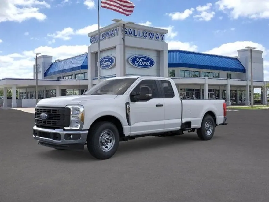 2025 Ford F-250 photo 1