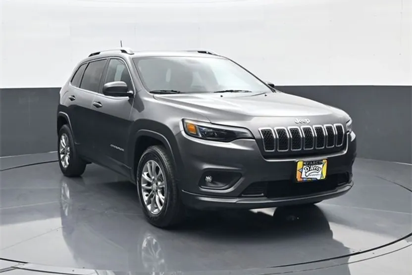2019 Jeep Cherokee Latitude photo 1